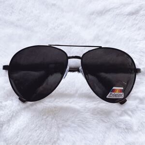 Ian Black w/Gunmetal Rims Stylish Polarized Sunglasses